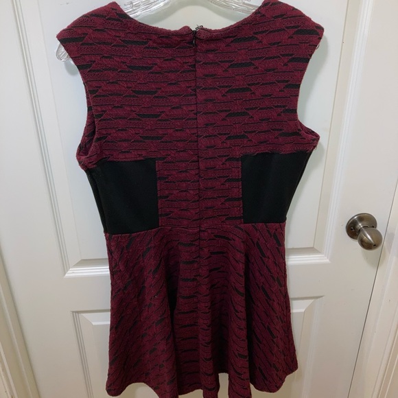 🐆3/$15 Romeo & Juliet Couture dress - Picture 3 of 5